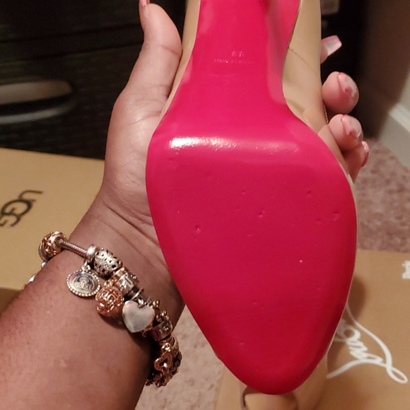 Christian Louboutin red bottom pumps - Picture 6 of 7